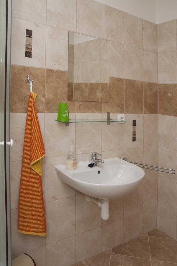 Ubytovani U Lva Zirovnice Luaran gambar